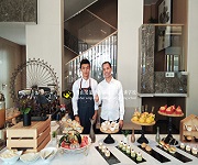 江門時(shí)代天韻樓盤暖場(chǎng)活動(dòng)特邀展翅咖啡師西點(diǎn)師到現(xiàn)場(chǎng)咖啡拉花和西點(diǎn)制作